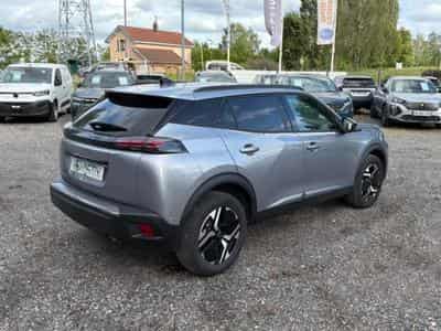 Peugeot 2008 1.2 100 ALLURE (2025) - Photo 5