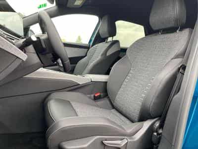 Peugeot 3008 1.2 HYBRID 145 ALLURE E-DCS6 (2025) - Photo 10