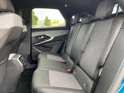 Peugeot 3008 1.2 HYBRID 145 ALLURE E-DCS6 (2025) - Photo 12