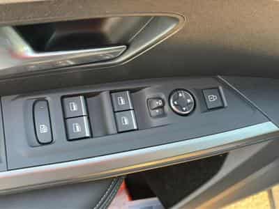 Peugeot 3008 1.2 HYBRID 145 GT E-DCS6 (2025) - Photo 10