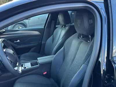 Peugeot 408 HYBRID 145 GT E-DCS6 (2025) - Photo 15