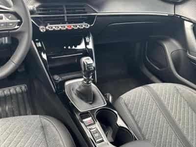Peugeot 2008 1.2 100 ALLURE (2025) - Photo 11