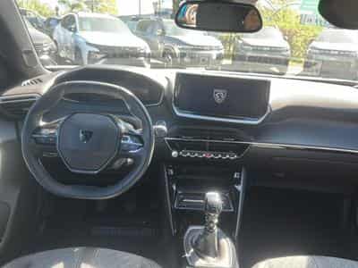 Peugeot 2008 1.2 100 ALLURE (2025) - Photo 14