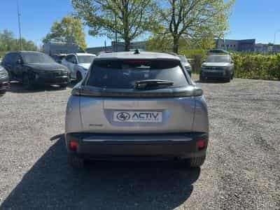 Peugeot 2008 1.2 100 ALLURE (2025) - Photo 6