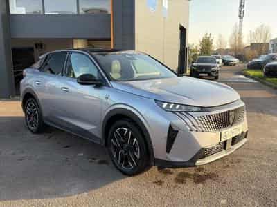 Peugeot 3008 1.2 HYBRID 145 GT E-DCS6 (2025) - Photo 3