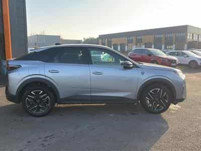 Peugeot 3008 1.2 HYBRID 145 GT E-DCS6 (2025) - Photo 4