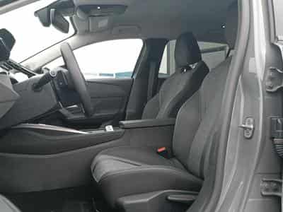 Peugeot 408 HYBRID 145 ALLURE E-DCS6 (2024) - Photo 13