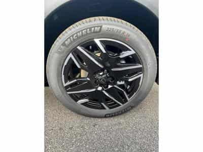 Peugeot 3008 1.2 HYBRID 136 GT E-DCS6 (2025) - Photo 12