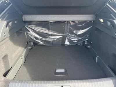Peugeot 3008 1.2 HYBRID 136 GT E-DCS6 (2025) - Photo 14
