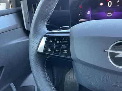 Opel Astra GS-line (2025) - Photo 13