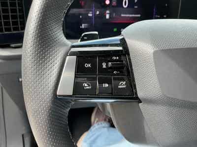 Opel Astra GS-line (2025) - Photo 12