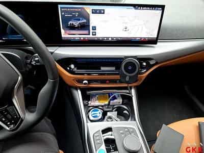 Bmw i4 eDrive40 5d (2025) - Photo 4