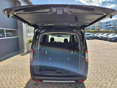 Ford Tourneo Active (2026) - Photo 9