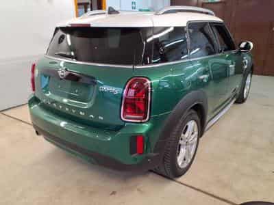 Mini Cooper COUNTRYMAN Cooper SE ALL4 Classic Trim (2022) - Photo 4