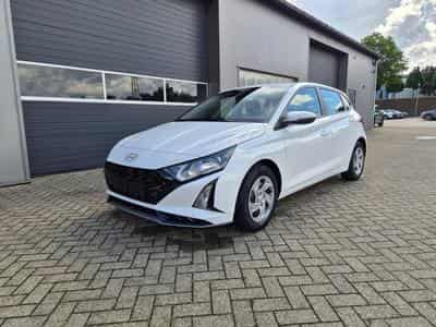 Hyundai i20 Standard (2026) - Photo 1