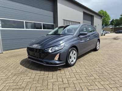 Hyundai i20 Standard (2026) - Photo 1