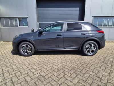 Kia Xceed Standard (2026) - Photo 2