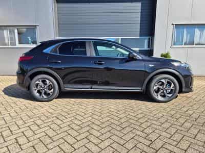 Kia Xceed Standard (2026) - Photo 6