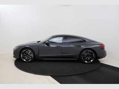 Audi RS e-tron GT Standard (2026) - Photo 9