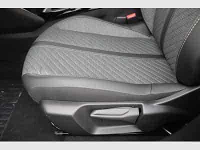 Peugeot 2008 Allure (2025) - Photo 14