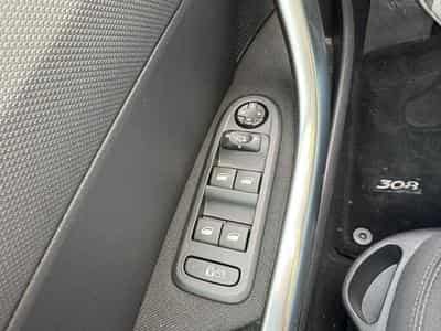 Peugeot 308 PEUGEOT 308 SW PANORAMA KLIMA BLUETOOTH (2013) - Photo 14