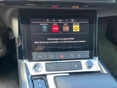 Audi e-tron Standard (2022) - Photo 10