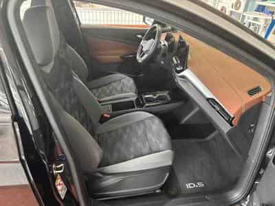 VW ID.5 Pro Performance (2023) - Photo 6