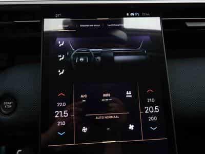 Citroën C4 1.2 145 Hybrid Auto Max (2026) - Photo 13