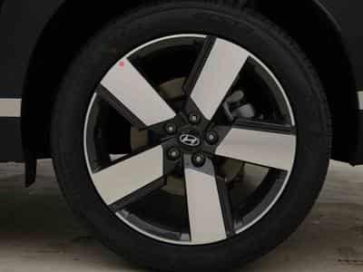 Hyundai Santa Fe 1.6 T-GDi PHEV 287 DCT7 4WD (2026) - Photo 6