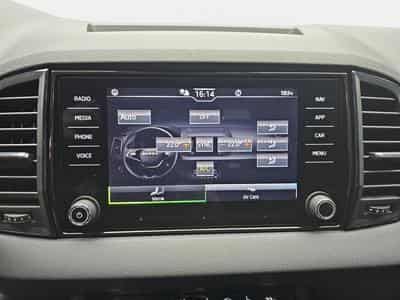 Skoda Karoq 1.5 TSi DSG 150 130 Anniversary (2026) - Photo 11
