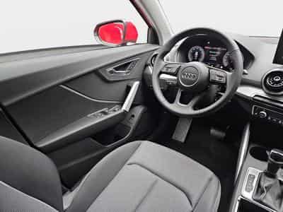 Audi Q2 35 TFSI S-Tronic 150  S-Line (2025) - Photo 8