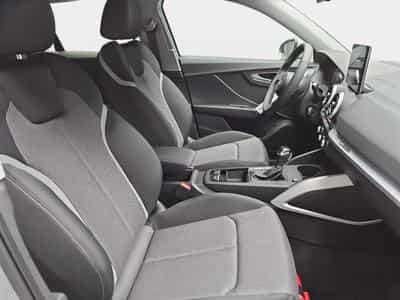 Audi Q2 35 TFSI S-Tronic 150  S-Line (2025) - Photo 14