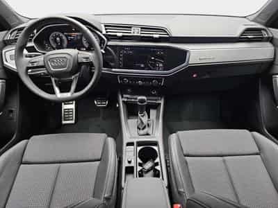 Audi Q3 35 TFSI S-Tronic 150  S-Line (2025) - Photo 7