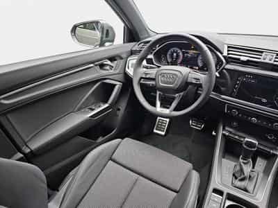 Audi Q3 35 TFSI S-Tronic 150  S-Line (2025) - Photo 8