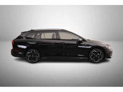 VW Golf 1.5 eTSI mHEV 150 DSG R-Line (2025) - Photo 3