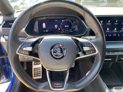 Skoda Octavia Octavia Combi 2.0 TDI DSG RS (2021) - Photo 12