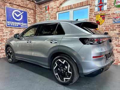 VW T-Roc T-Roc 1.5 eTSI 150cv Hyb-Ess R-LINE (2026) - Photo 2