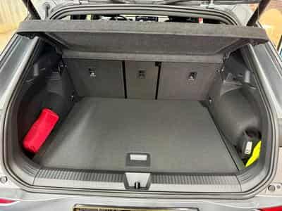 VW T-Roc T-Roc 1.5 eTSI 150cv Hyb-Ess R-LINE (2026) - Photo 7