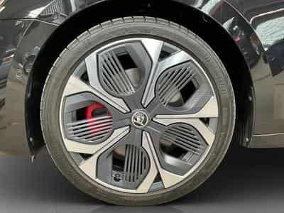 Skoda Octavia RS+DSG+Pano+360+Canton+AHK (2024) - Photo 8