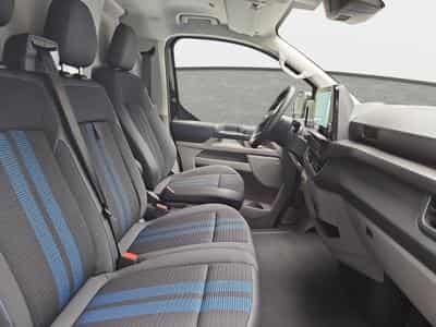 Ford Transit 2.0 ECOBLUE 170 BVA L1H1 Sport (2026) - Photo 13