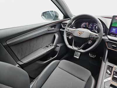 Cupra Leon 1.5 eTSi DSG 150 (2025) - Photo 8