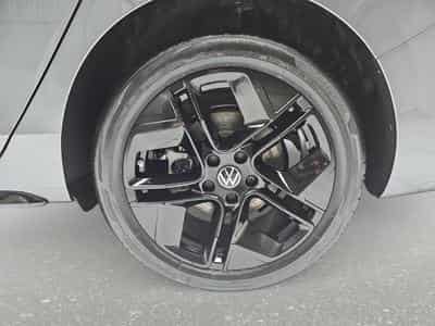 VW Passat 2.0 TDi DSG 150 R-Line (2025) - Photo 6