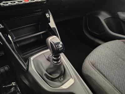Peugeot 208 1.2i PureTech 100Cv Style NAVI / CARPLAY / PDC (2025) - Photo 12