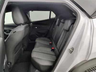 Peugeot 2008 1.2 PureTech Allure NAVI / FULL LED / CARPLAY / S-CUIR (2024) - Photo 12