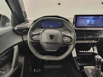 Peugeot 2008 1.2 PureTech Allure NAVI / FULL LED / CARPLAY / S-CUIR (2024) - Photo 8
