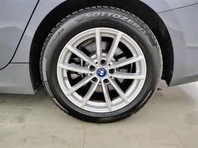 BMW 320 320eA PHEV CUIR/NAVI/FULL LED/JA/PDC (2022) - Photo 6