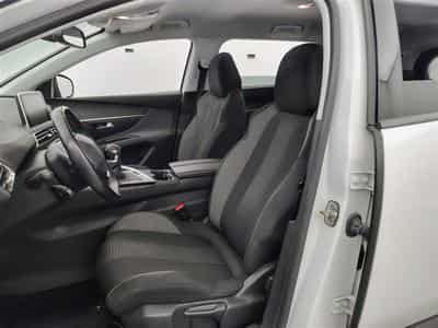 Peugeot 5008 1.2 PureTech 130cv Active 7pl. NAVI / PDC AV+AR / JA 17" (2019) - Photo 7