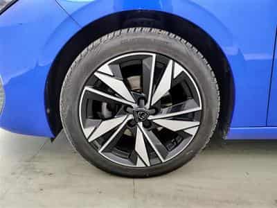 Peugeot 308 1.2 Turbo 130cv EAT8 Allure CARPLAY/FULL LED/CAM 360/COCKPIT (2024) - Photo 6