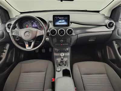Mercedes B 180 B 180 d NAVI / FULL LED / CUIR (2018) - Photo 8