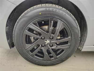 Peugeot 208 1.2i PureTech Style NAVI / FULL LED / CLIM (2023) - Photo 6